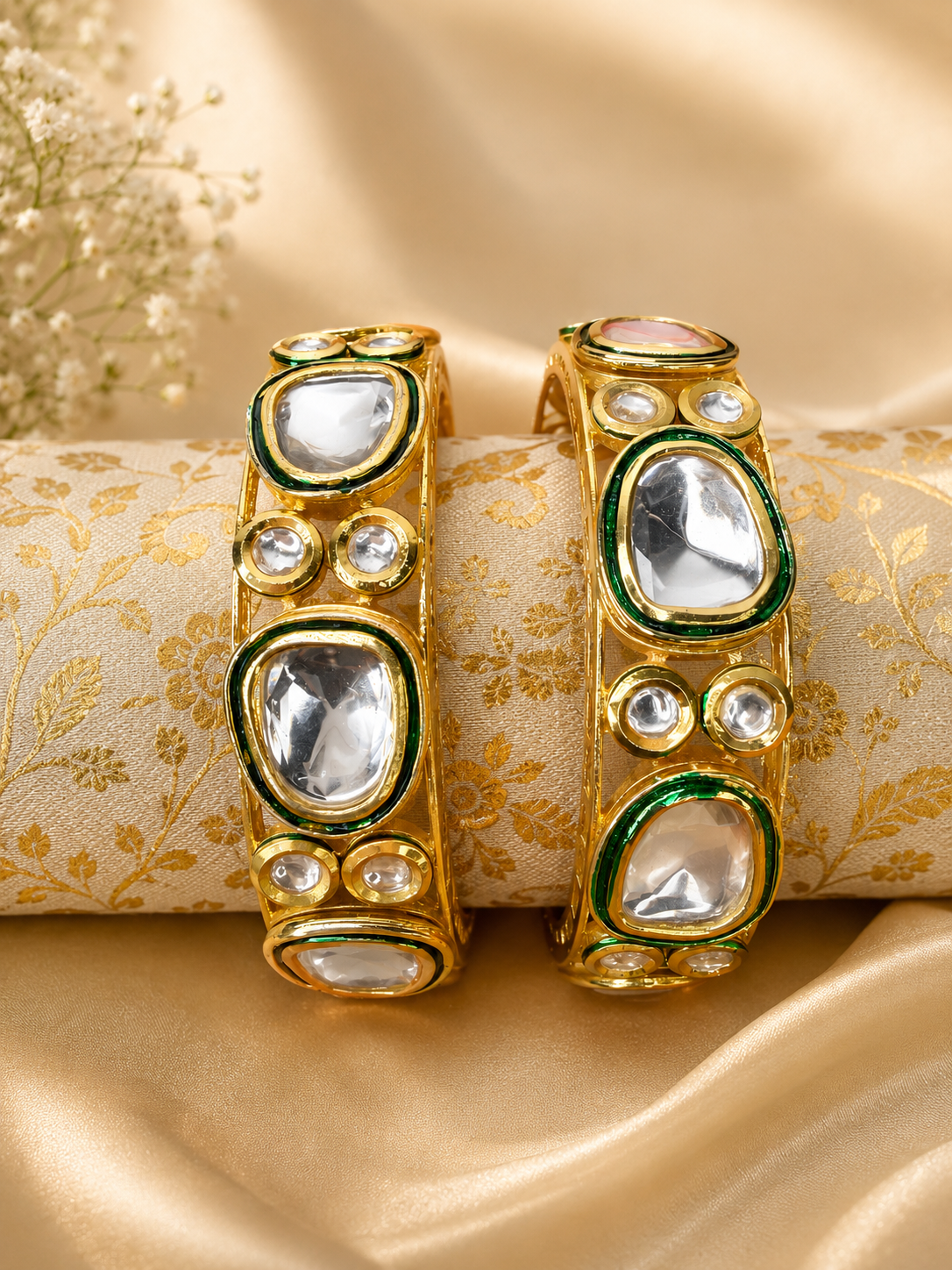 BANGLES