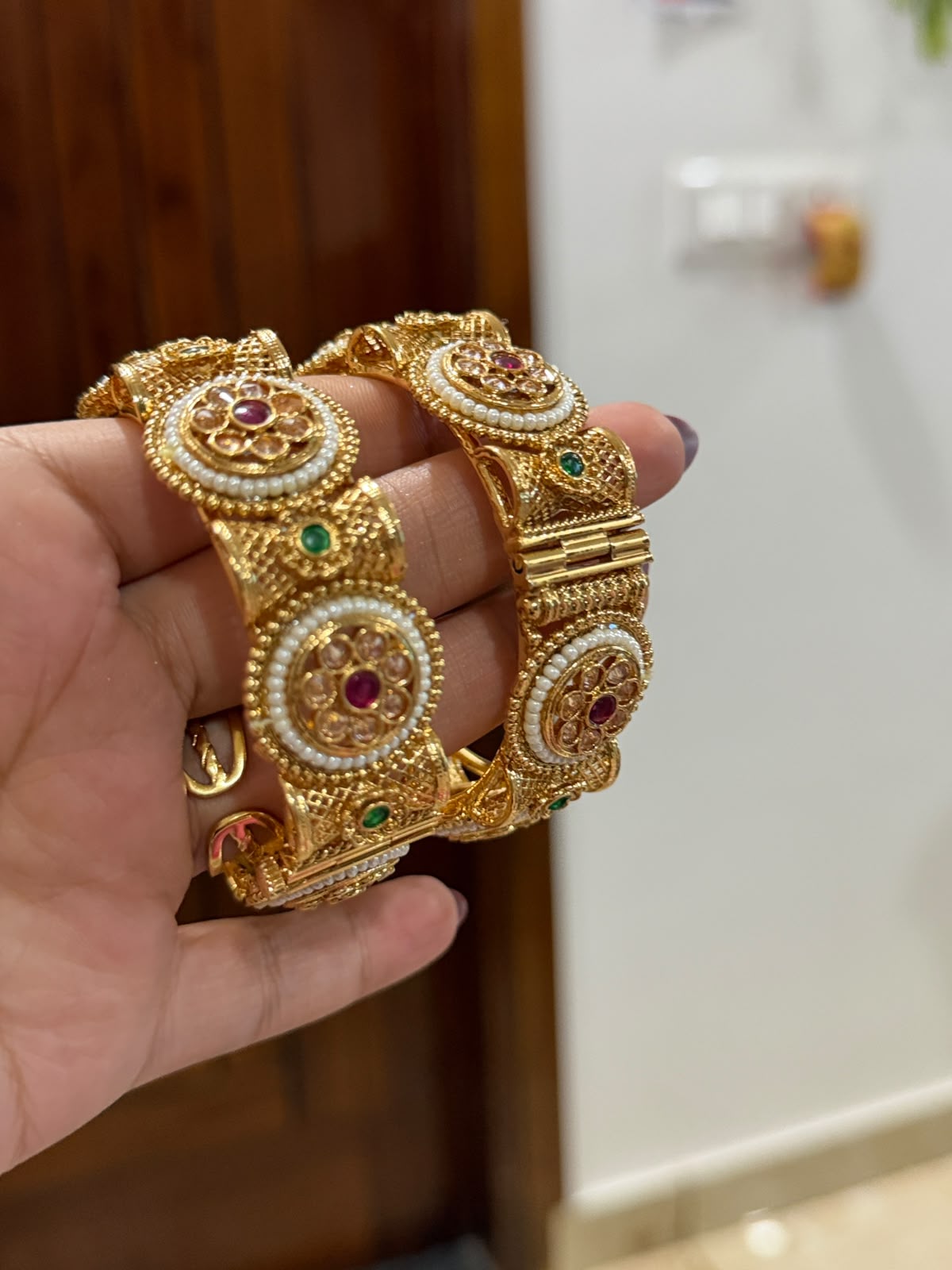 Traditional Designer Kundan-Style Bangle